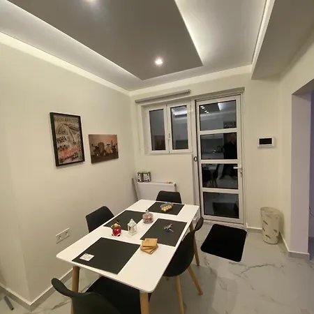 Apartament Alexandra Atena